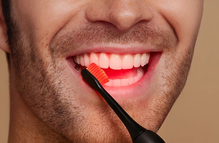 Use Red Light Therapy for Gum Health
